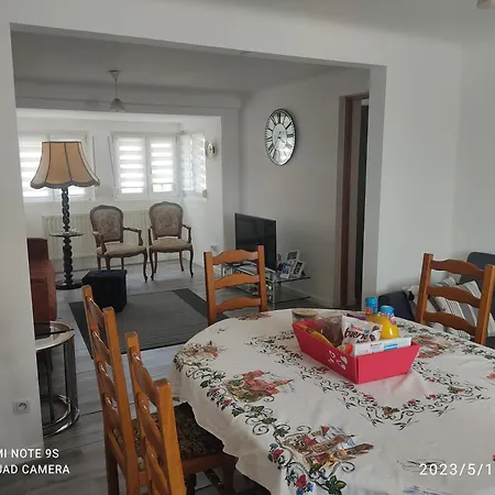Au Bon Vieux Port Apartment